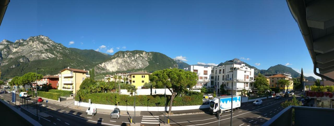 Apartamento Ferrarini Riva del Garda Exterior foto